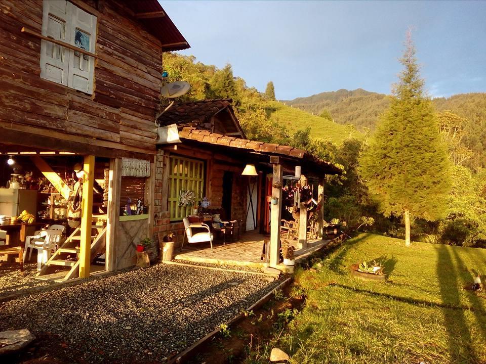 Tarragona Hostal Санта-Роса-де-Кабаль Экстерьер фото